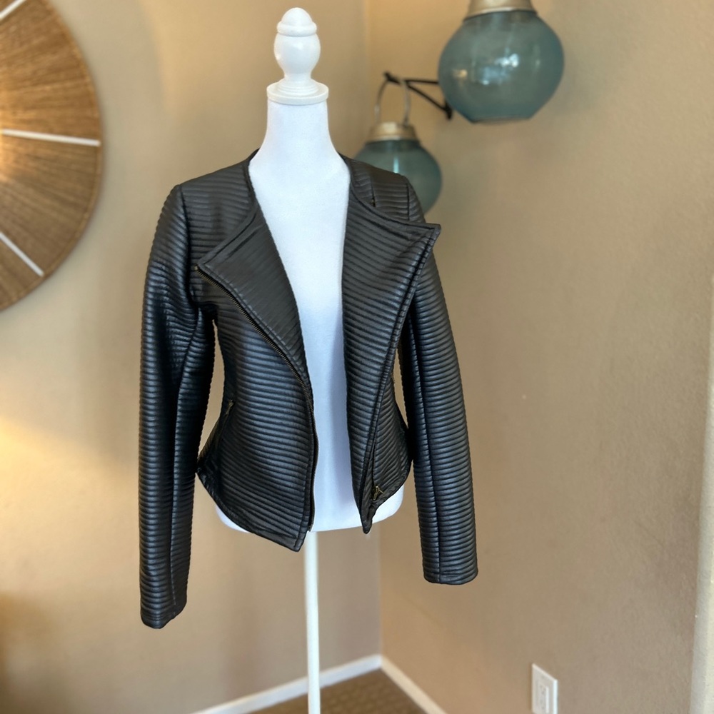 Silver jacket - Picture 2 of 4